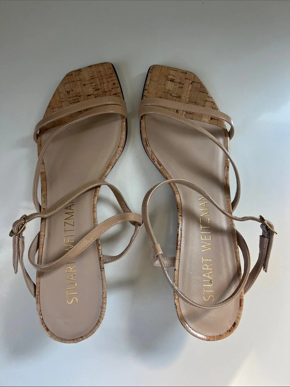 Stuart Weitzman oasis 50 low wedge heels strappy sandals patent leather cork 10